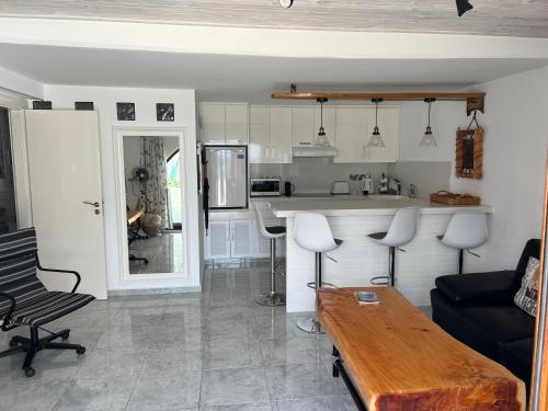 Pissouri Beach Front Apartments — Pissouri — photo 2