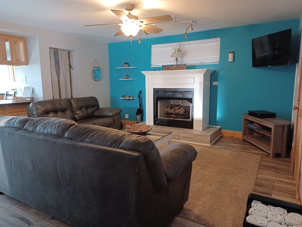 Alexanders Landing - photo 32