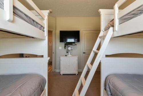 The LUX @ Stonebridge Close to SDC Resort Amenities - photo 4