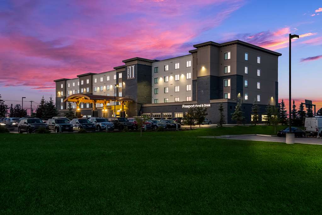 Wyndham Garden Calgary Airport