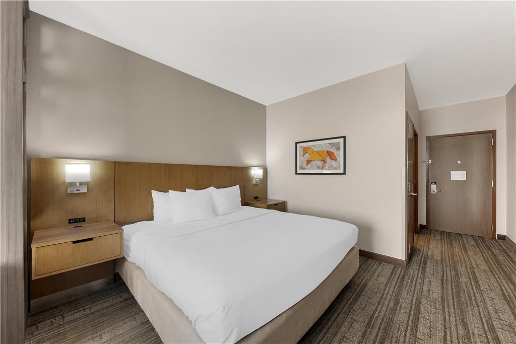 Best Western Green Oaks Inn & Suites - photo 21
