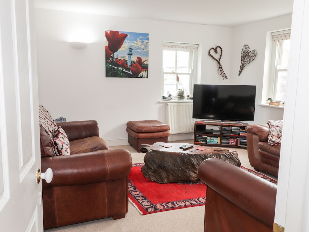 Awen Ingli in Newport, United Kingdom