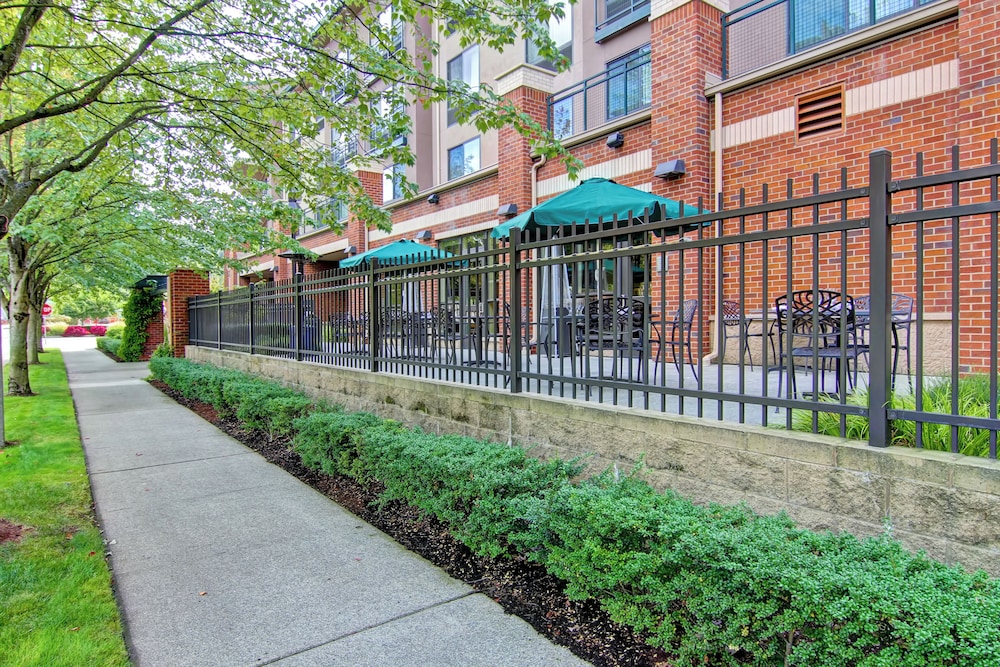 Hilton Garden Inn Seattle Issaquah - photo 47