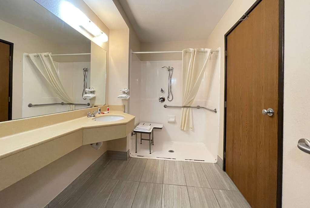 Super 8 by Wyndham Columbia Clark Lane - photo 22