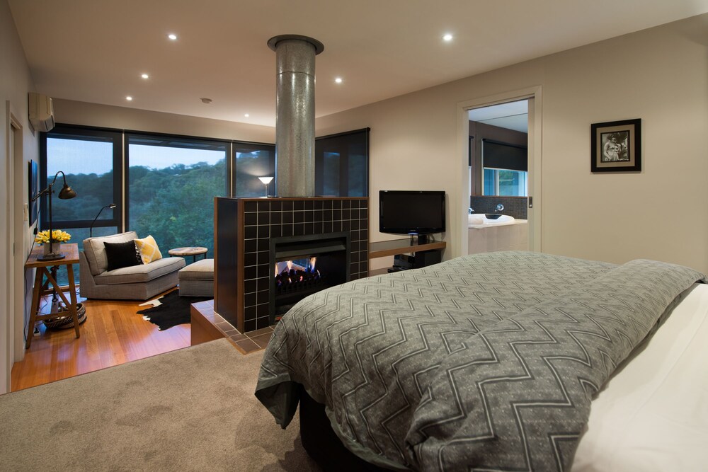 Daylesford Spa Villa 4 — 4-Star Luxury Hotel in Daylesford, Australia