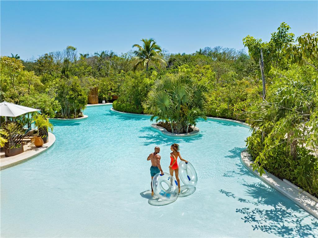 RM Jungala AE Couple Lazy River