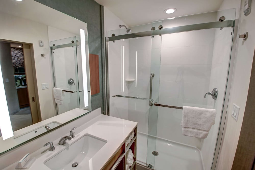 Hilton Garden Inn Tampa Wesley Chapel FL - photo 26