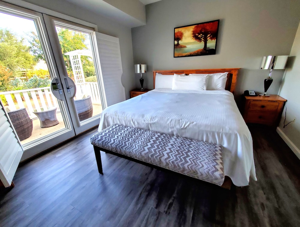 Geyserville Inn - photo 22