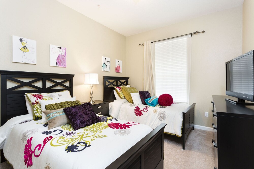 Vista Cay Resort by Intteli Fun Rentals - photo 9