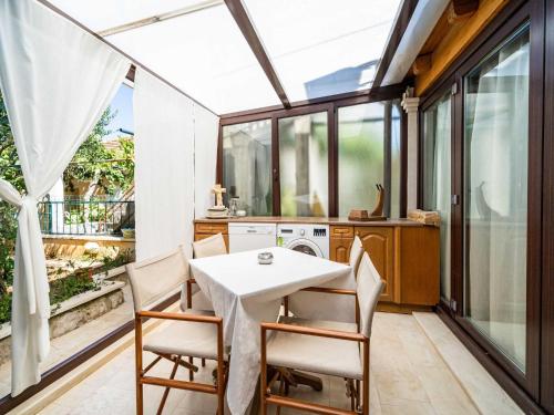 Apartment & Room Sunset Beach One Bedroom Apartment with Terrace and Garden View