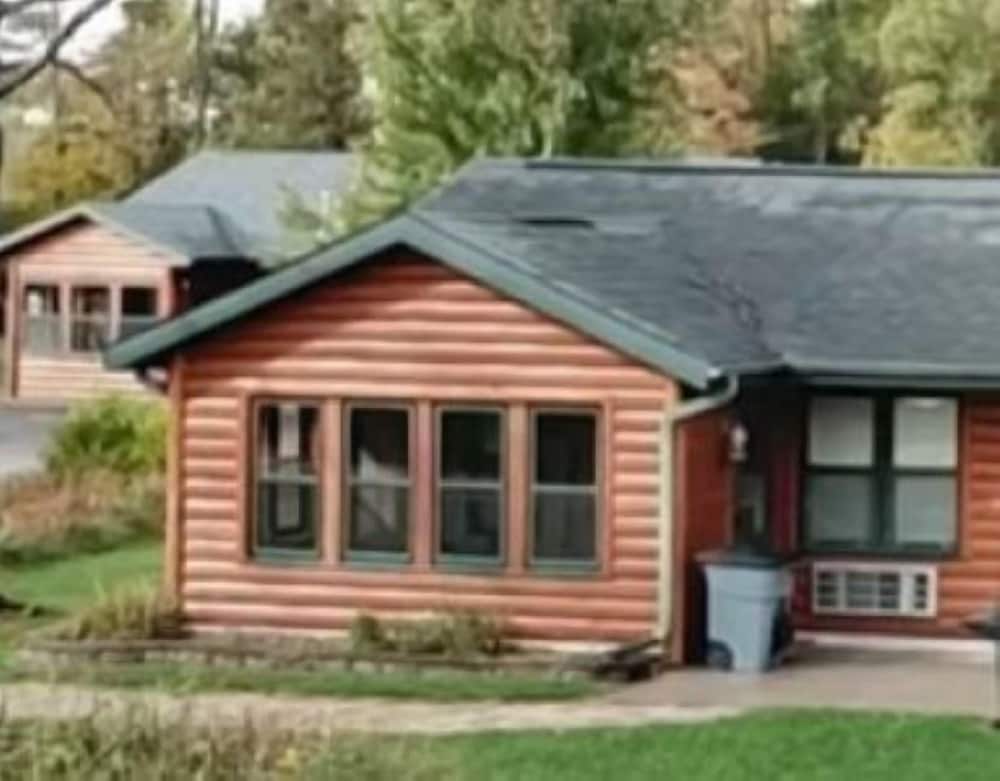 Lena's Northern Pines Resort - photo 47
