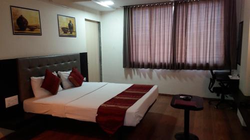 Hotel Prestige Point — Nashik — photo 2