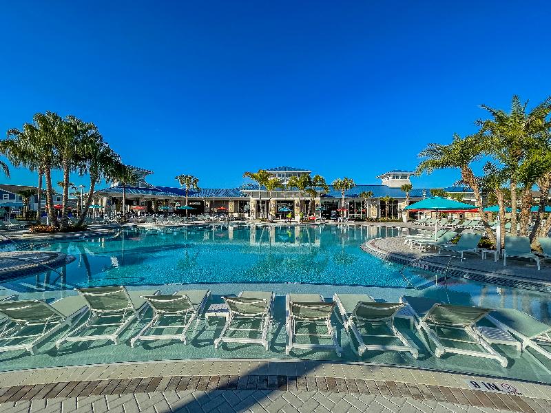 Windsor Island Resort Homes And Townhomes — Winter Garden