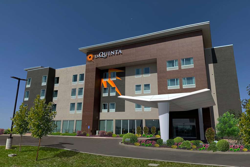 La Quinta Inn & Suites by Wyndham Holbrook Petrified Forest - featured photo