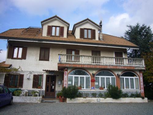 Hotel Ristorante La Bruceta — hotel in Cremolino