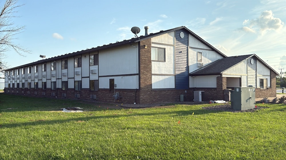 Super 8 by Wyndham Dewitt - photo 19
