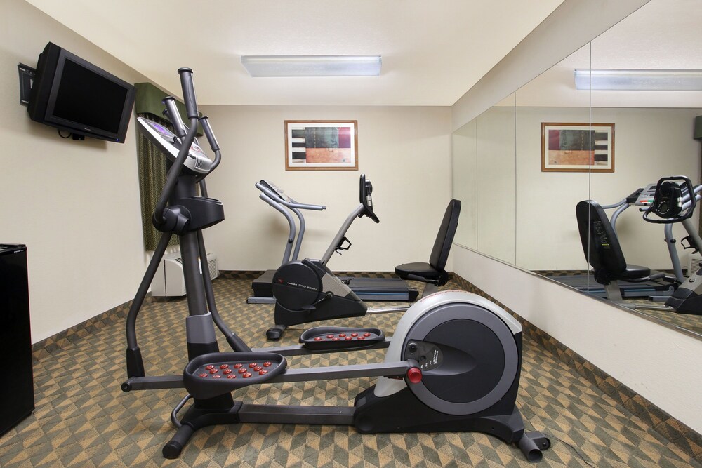 Days Inn by Wyndham Darien - photo 12