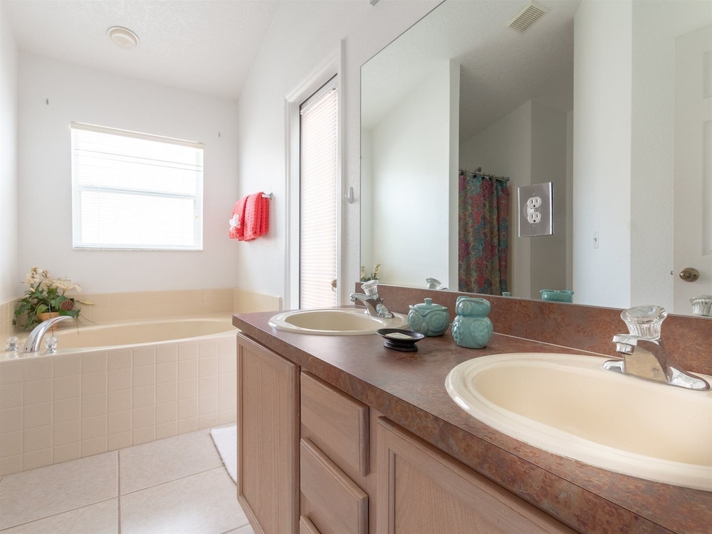 3 Bed 156 - photo 13