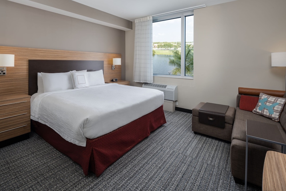 TownePlace Suites by Marriott Miami Kendall West - photo 9