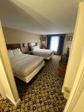 Baymont by Wyndham College Park Atlanta Airport South - photo 11