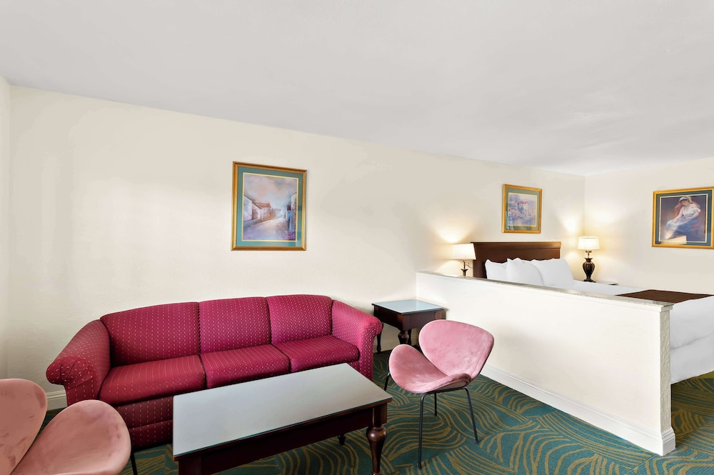 Surestay Plus Hotel by Best Western Susanville - photo 12