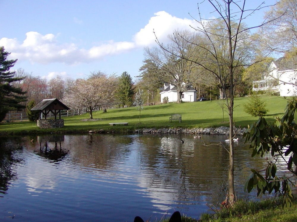 The Inn on the Horse Farm — hotel in Sudbury