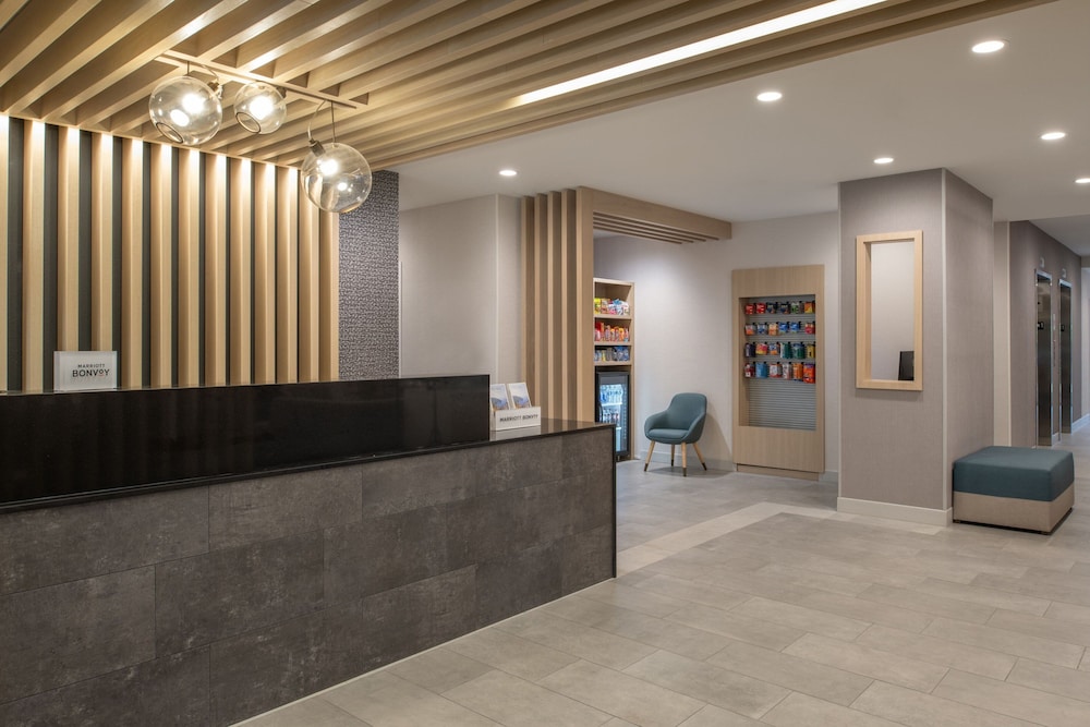 TownePlace Suites by Marriott Eugene - photo 3