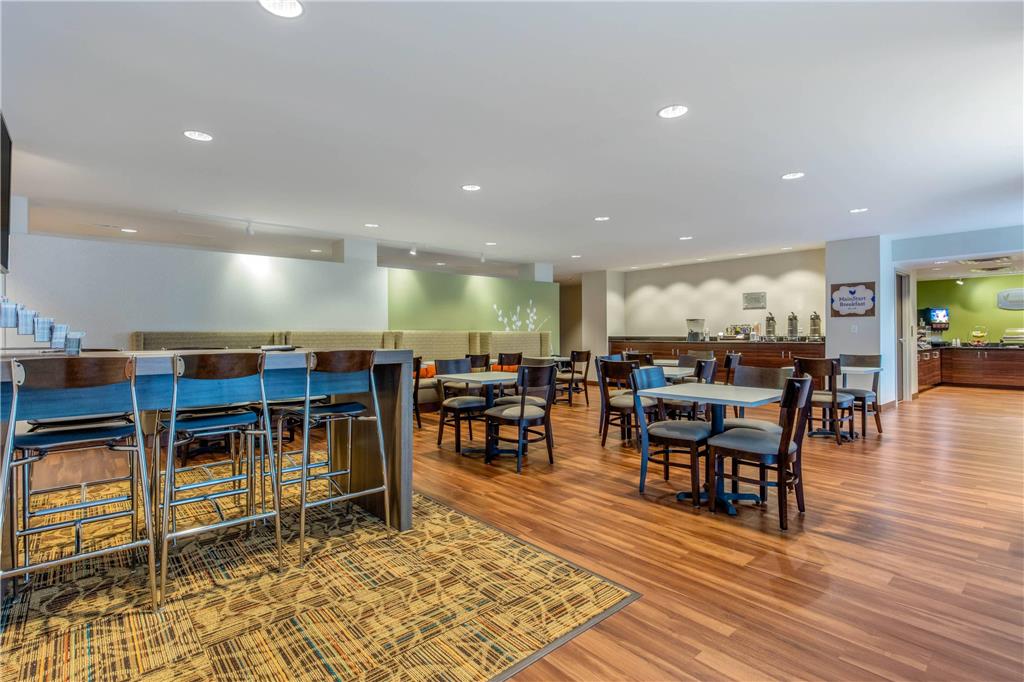 MainStay Suites St. Louis Airport - photo 19