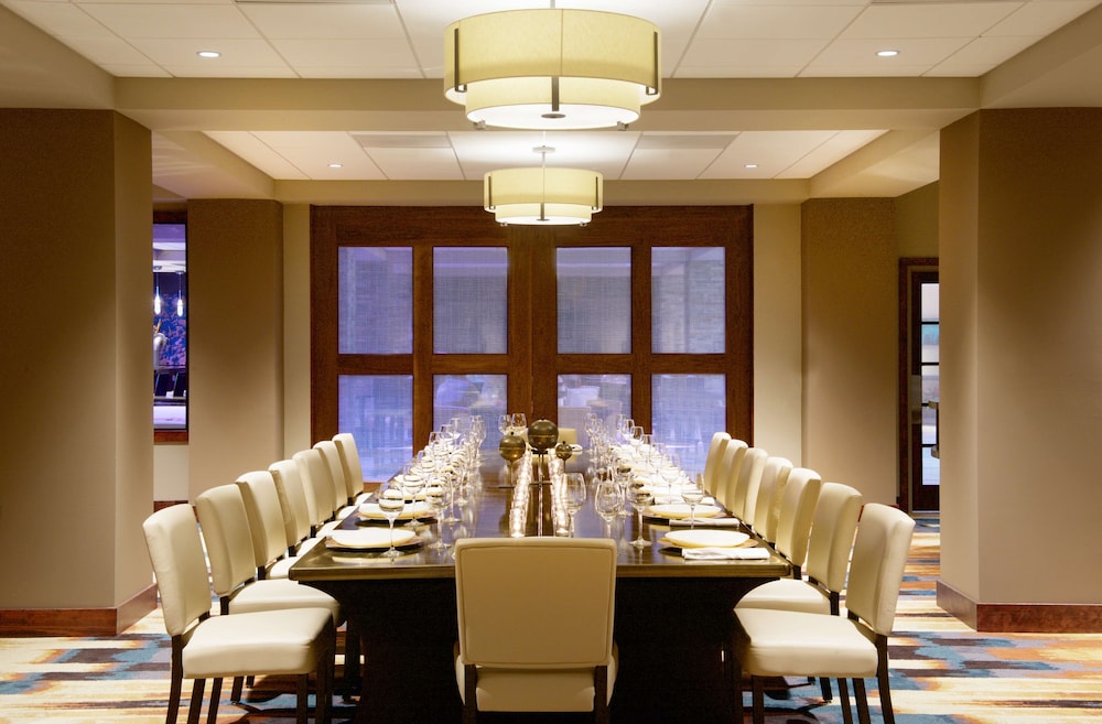 Embassy Suites by Hilton Portland Tigard - photo 79