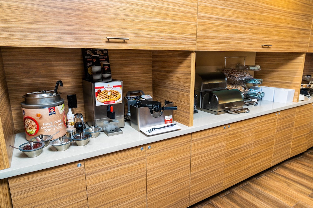 TownePlace Suites By Marriott Las Vegas Stadium District - photo 32