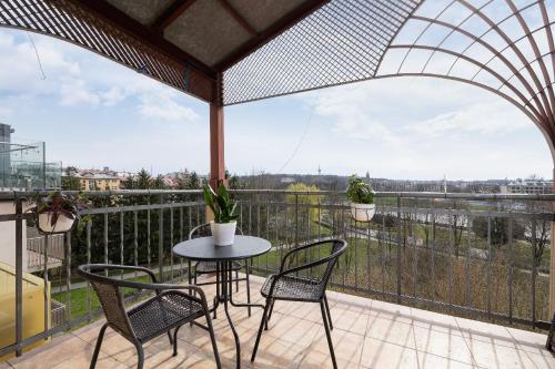 Apartment with terrace Skawińska 20 — 4-Star Luxury Hotel in Krakow, Poland