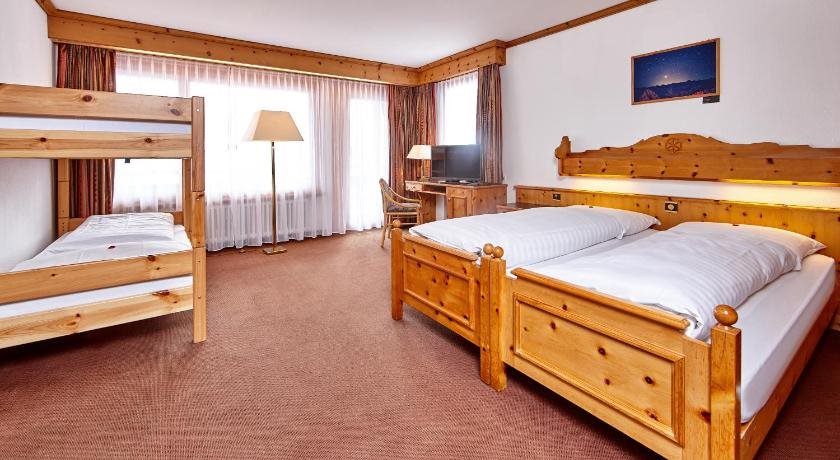 Basic Hotel Arosa — Arosa — photo 4