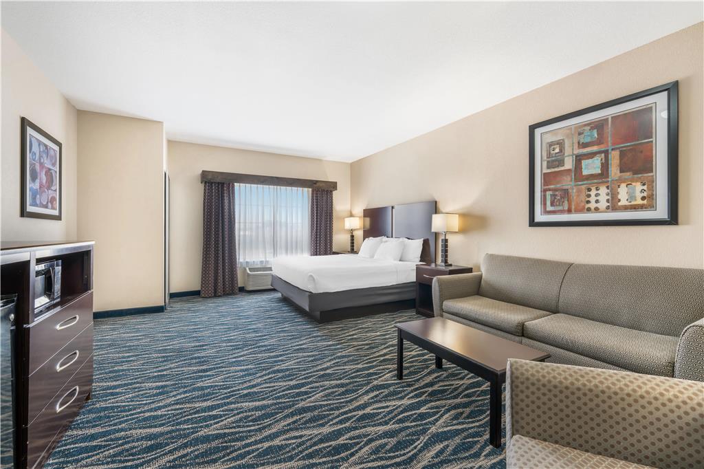 Best Western Plus Eastgate Inn & Suites - photo 29