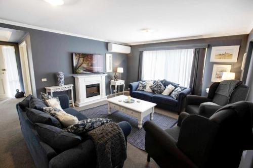 Lakehouse on Waverley in Paynesville, Australia