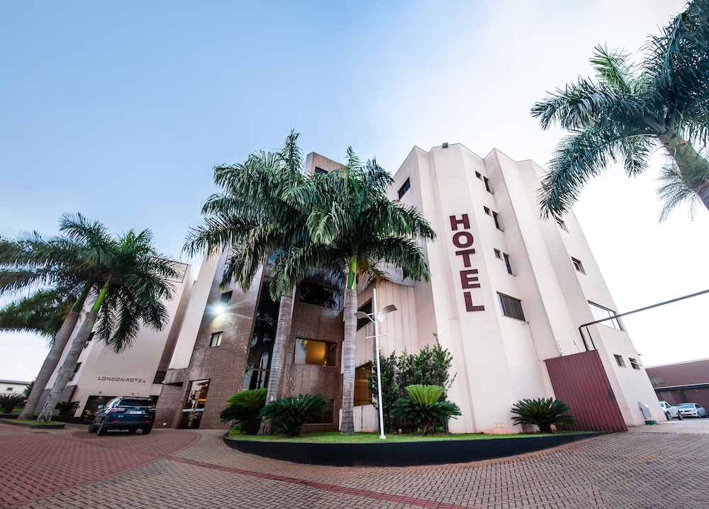 London Hotel - carbon neutral hotel in Londrina