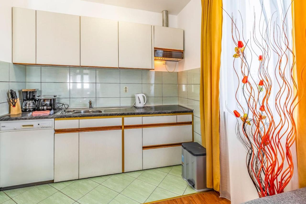 All Seasons Apartment — Liznjan — photo 4