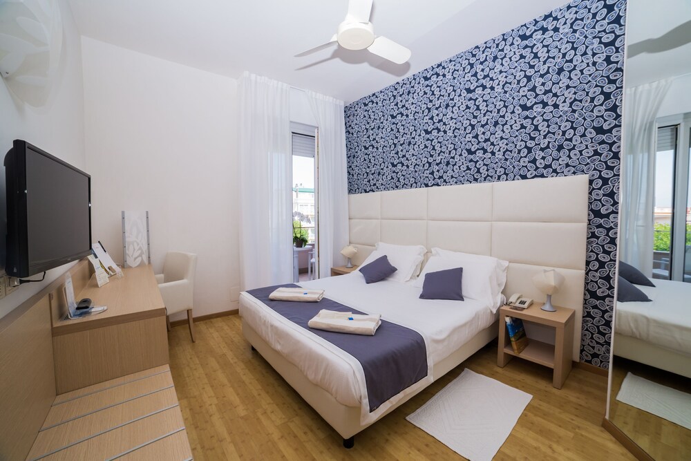 Hotel Alexander — Gabicce Mare — photo 3