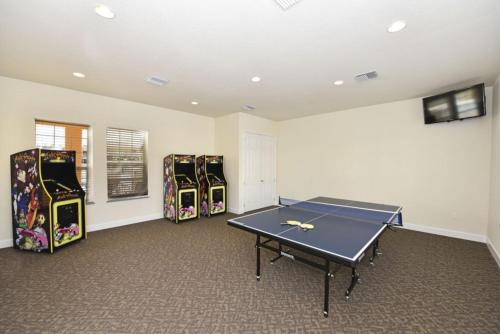 Beautiful 3 Bed Villa 10 Minutes From Disney 17440 Serenity Resort townhouse - photo 22