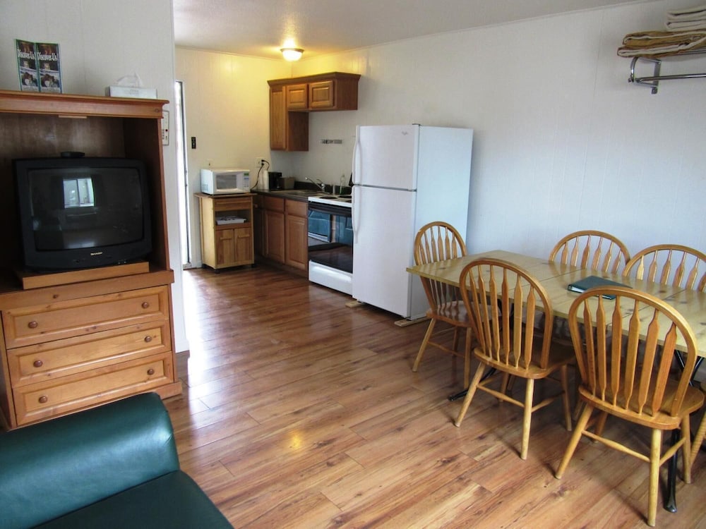 Yellowstone Country Inn - photo 26