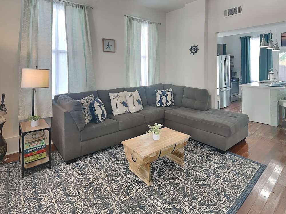 Grace of Galveston by Ryson Vacation Rentals — 4-Star Luxury Hotel in Galveston, United States