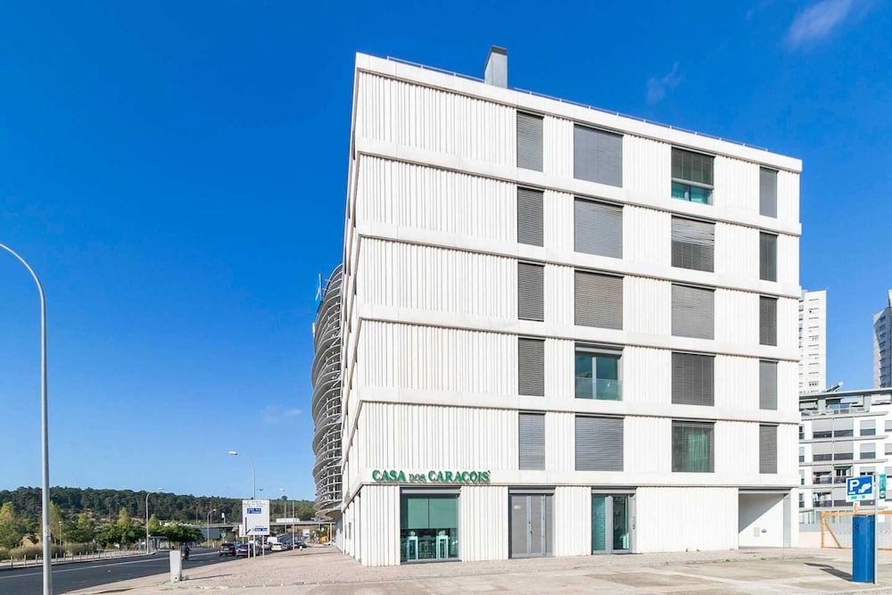 LDapartments Spacious Lisbon Haven w Lift&Garage — 4-Star Luxury Hotel in Lisbon, Portugal