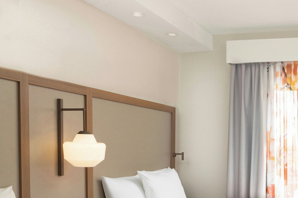 Fairfield Inn & Suites by Marriott Buffalo Airport - photo 7