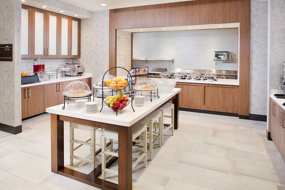 Hilton Garden Inn Dallas Arlington South - photo 16