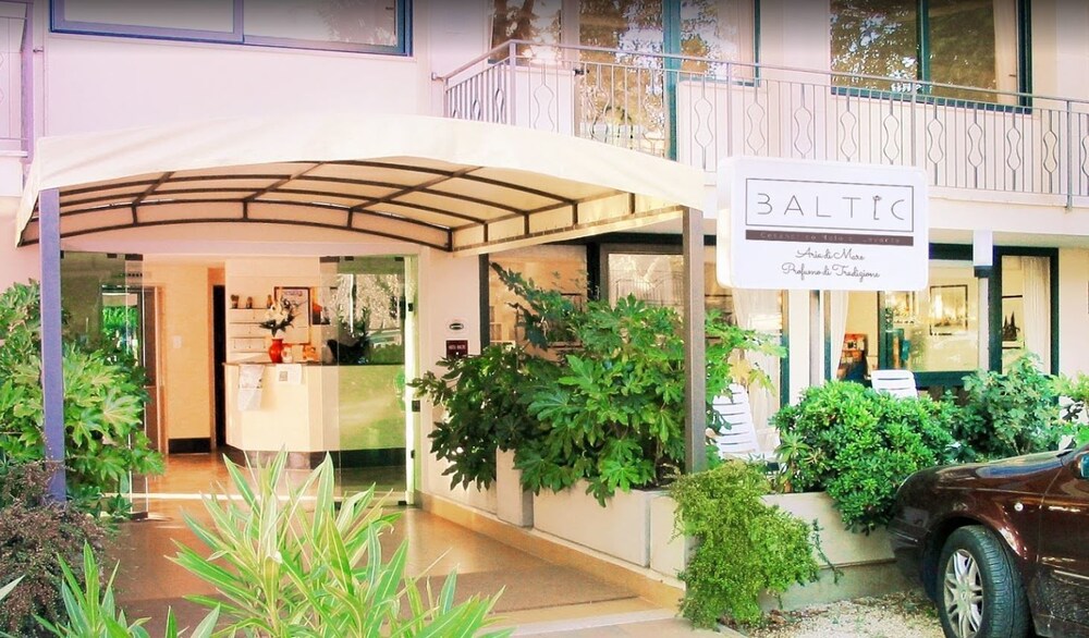 Hotel Baltic — Cesenatico