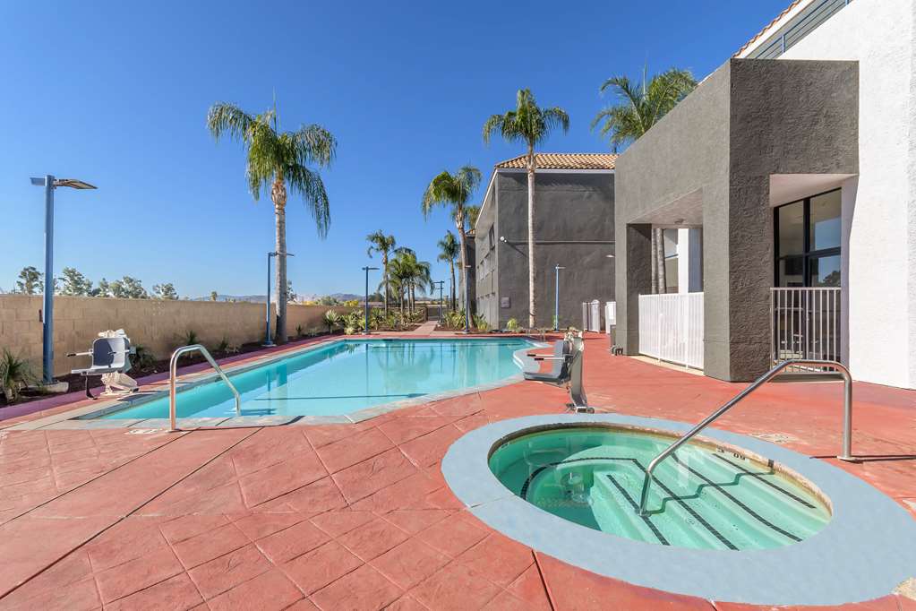 Studio 6 Suites Perris CA — Perris — photo 2