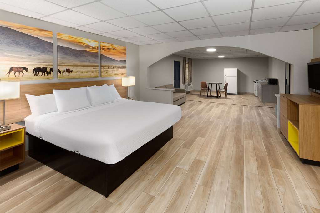 Days Inn by Wyndham Oklahoma City - photo 38