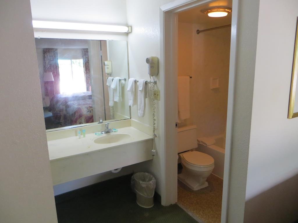 Orlando Motel - photo 17