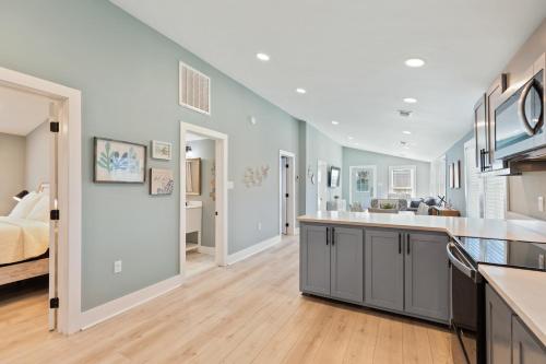 222 W Ashley Sea Breeze Minutes to the Ocean and Downtown Folly Beach - photo 10