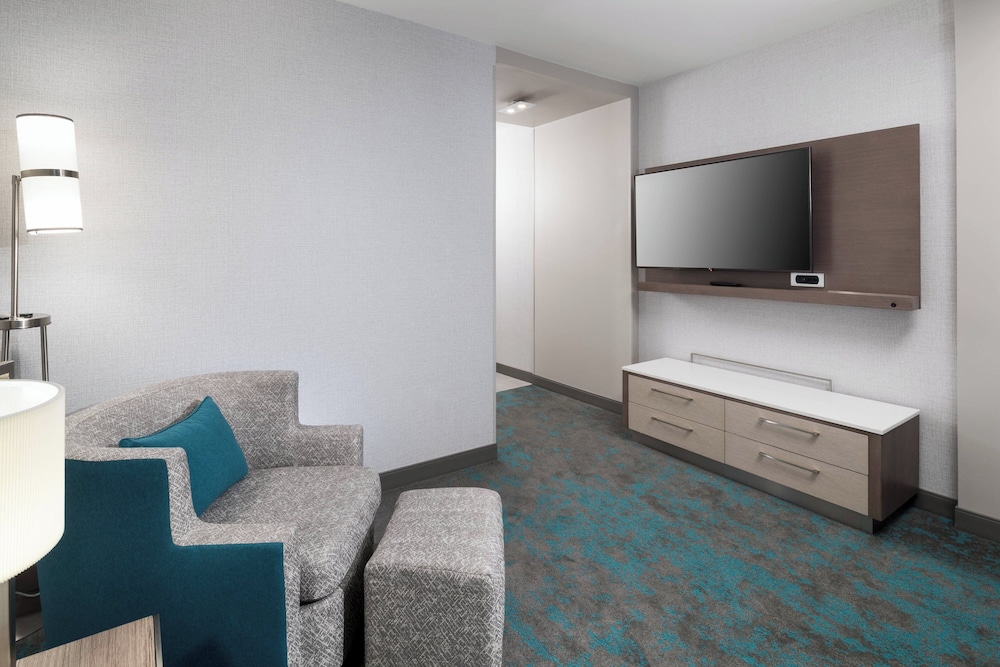 Courtyard by Marriott Houston Heights I 10 - photo 11