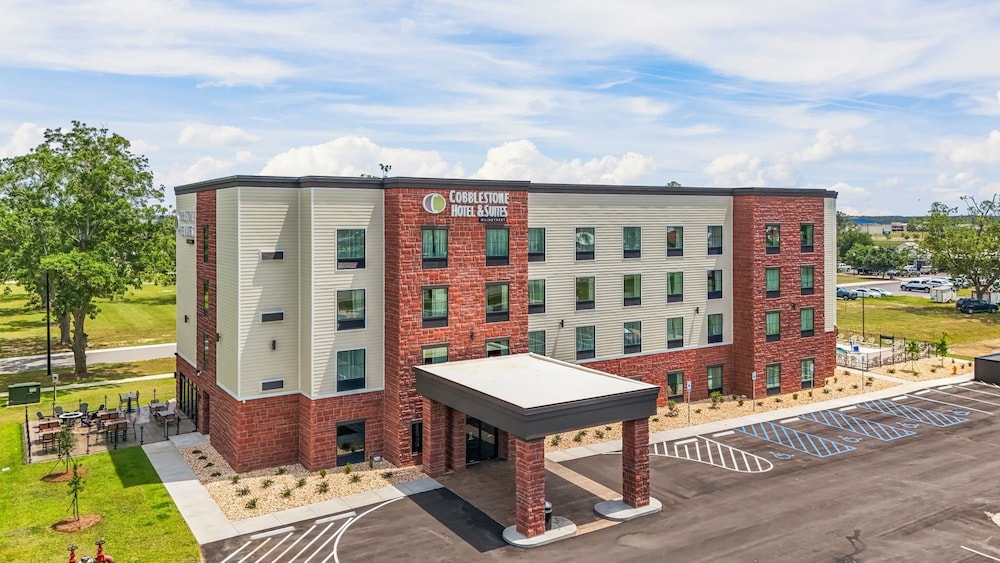 Cobblestone Hotel Suites Foley — Foley